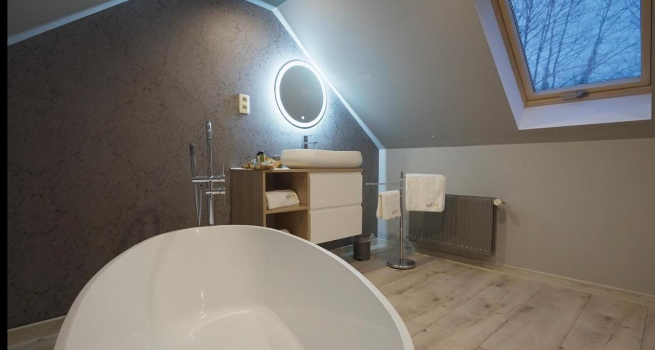 Les Suites M Wanze Exterior foto