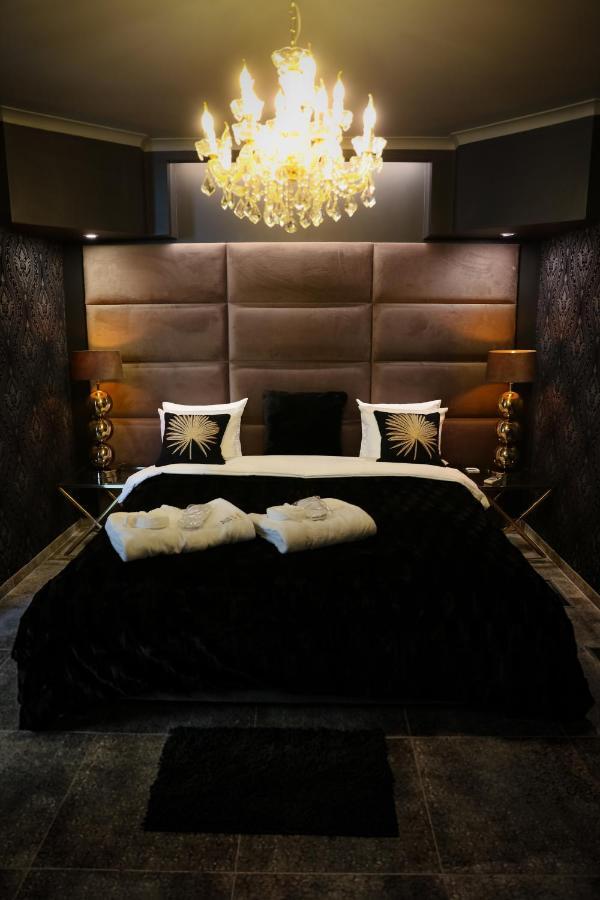 Les Suites M Wanze Exterior foto