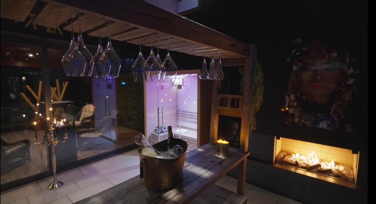 Les Suites M Wanze Exterior foto