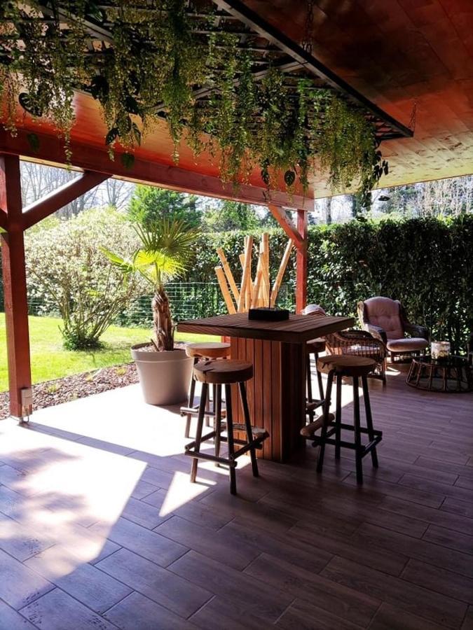Les Suites M Wanze Exterior foto